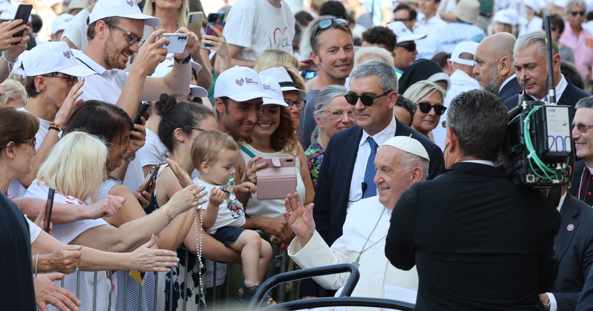 un anno fa l isis stava per uccidere papa bergoglio un turco arrestato a trieste