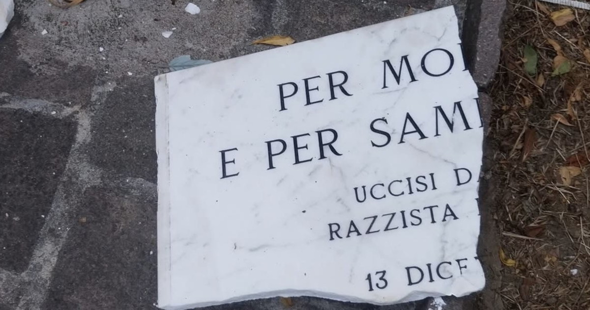 "Sono i fascisti", ma lo sfregio ai due senegalesi lo ha fatto un marocchino