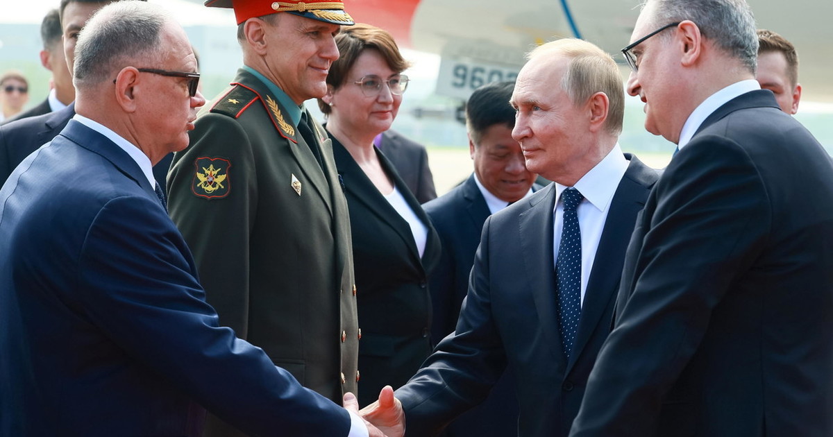 Da Putin a Modi tutti riuniti alla corte di Xi. Cosa significa il vertice di Shanghai Da Putin a Modi tutti riuniti alla corte di Xi. Cosa significa il vertice di Shanghai