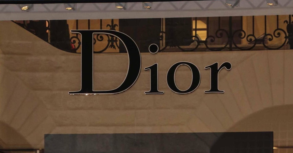 Colpo gobbo da Dior, "banda del buco" porta via prodotti per 200mila euro