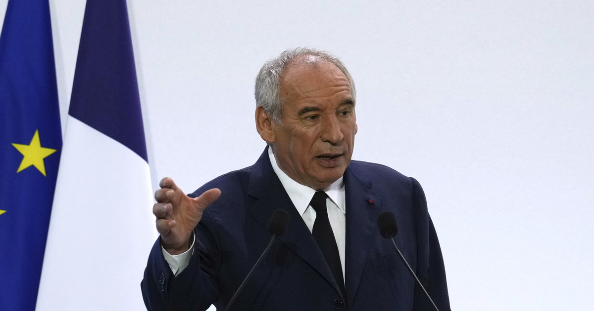 Palazzo Chigi zittisce i deliri di Bayrou: “Accuse infondate, Italia penalizzata dai paradisi fiscali Ue” Palazzo Chigi zittisce i deliri di Bayrou: “Accuse infondate, Italia penalizzata dai paradisi fiscali Ue”