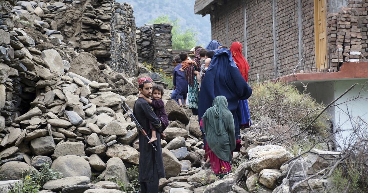 Devastante terremoto in Afghanistan: è una strage con almeno 800 morti e migliaia di feriti Devastante terremoto in Afghanistan: è una strage con almeno 800 morti e migliaia di feriti