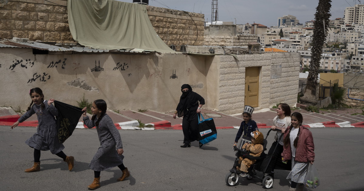 israele arresta il sindaco di hebron ex terrorista citt224 militarizzata dall idf