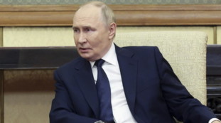 Ucraina, Putin punta a rafforzare la posizione della Russia. Zelensky da Macron