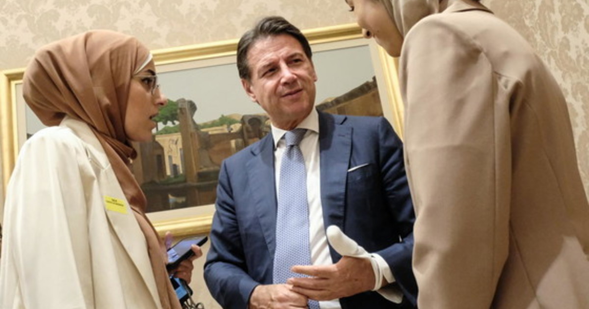 Il Tempo escluso dalla conferenza stampa. E Conte rompe il silenzio: Illazioni e falsità