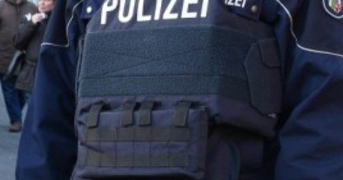 Berlino, auto travolge un gruppo di persone: tra i feriti anche bambini