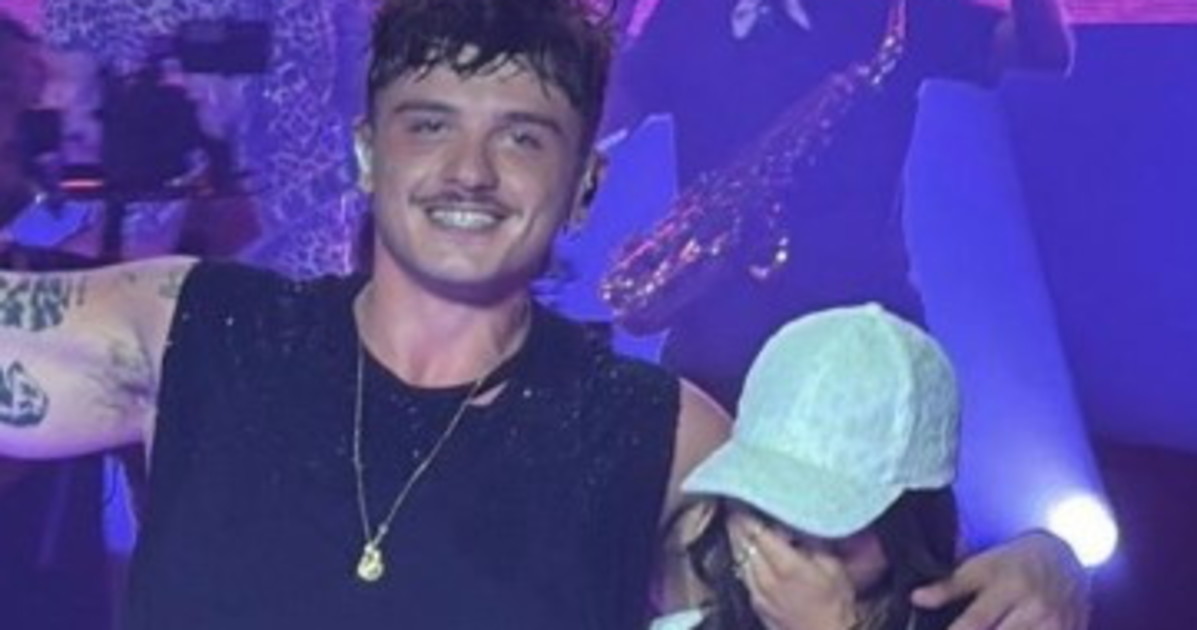 angelina mango 232 tornata l esibizione a sorpresa con olly e la commozione