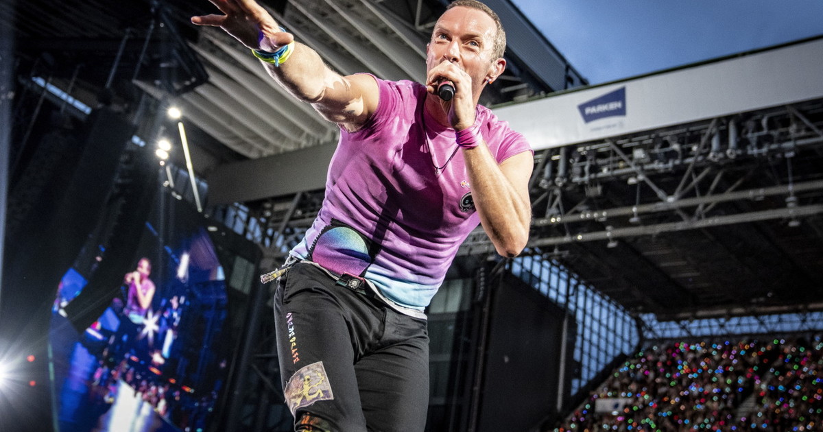 Il concerto dei Coldplay non finisce di fare danni: altro divorzio per la kiss cam Il concerto dei Coldplay non finisce di fare danni: altro divorzio per la kiss cam