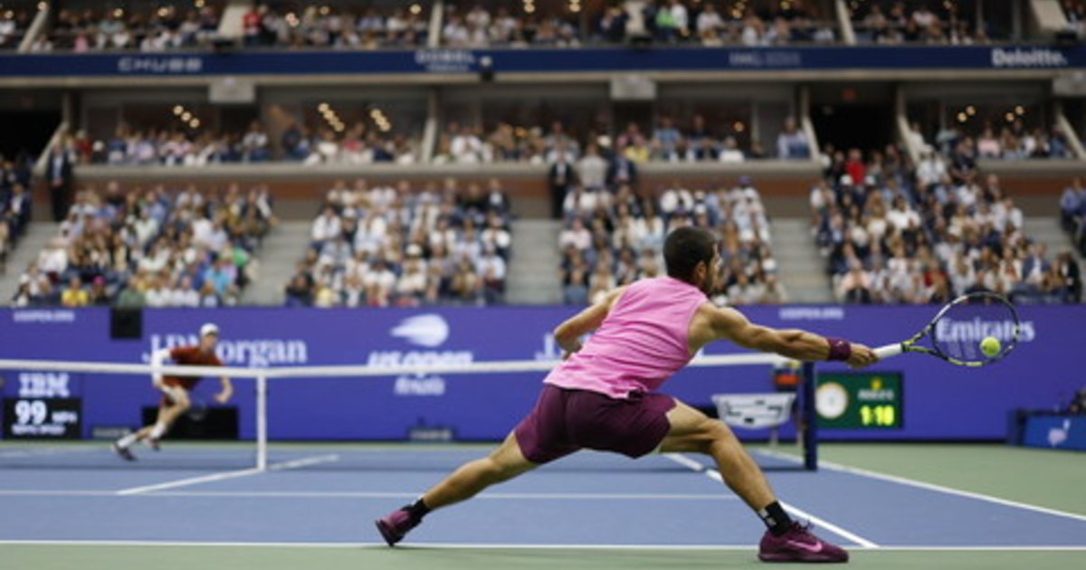 Alcaraz batte Sinner, vince gli Us Open e vola sulla vetta Atp