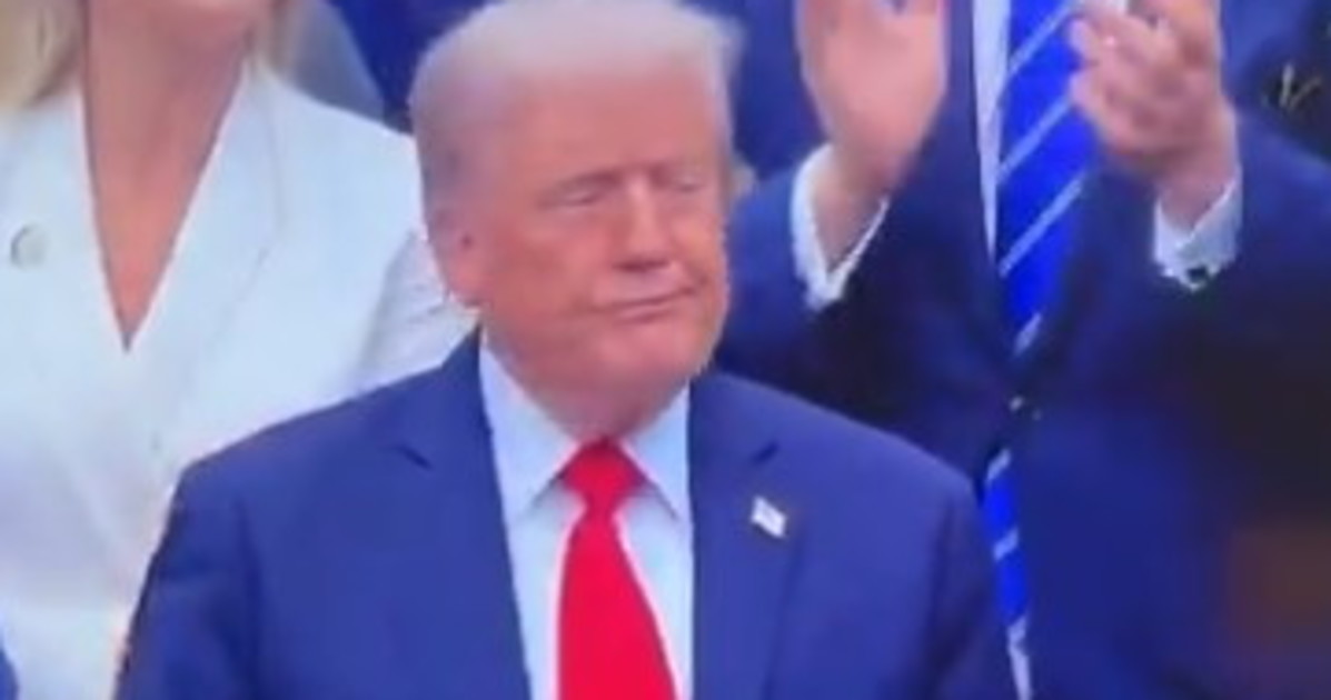 Trump tifava per Sinner? Quella reazione che fa impazzire i social...| GUARDA Trump tifava per Sinner? Quella reazione che fa impazzire i social...| GUARDA
