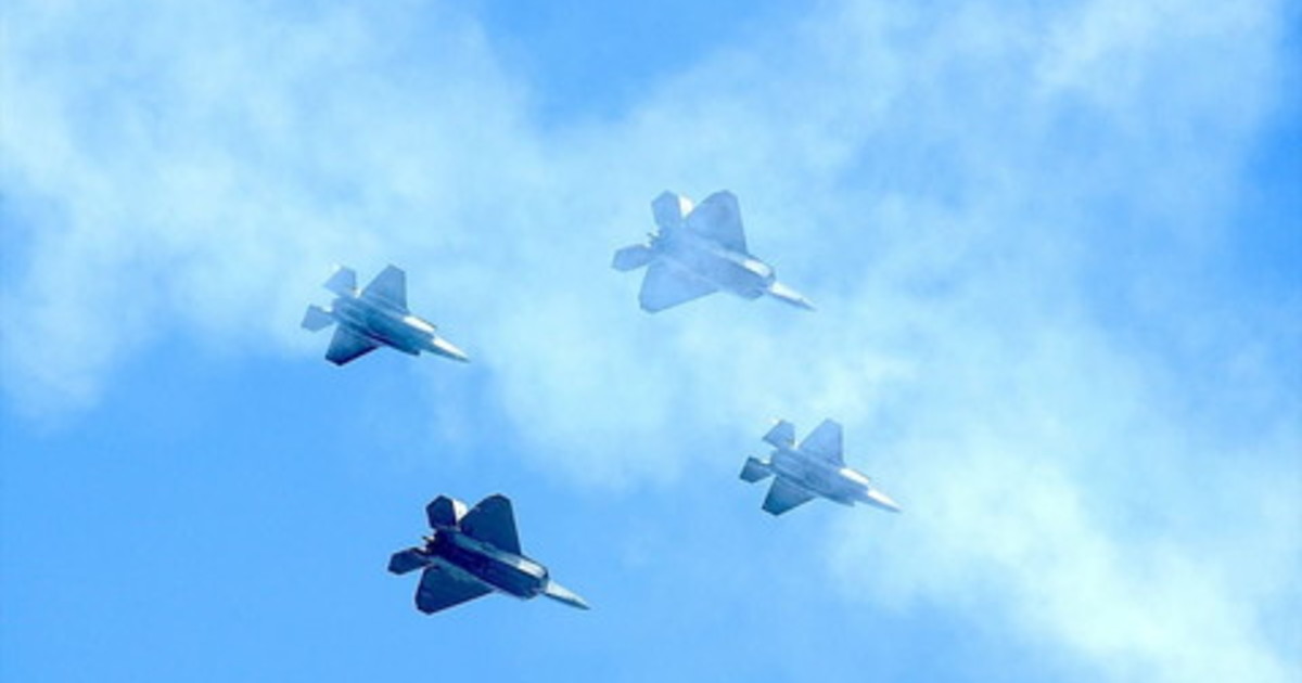 La Polonia abbatte droni russi nel suo spazio aereo