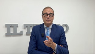 La maglietta “Frocia Italia” al Brianza Pride, Cerno: ha ragione Vannacci. Il vaffa al politicamente corretto