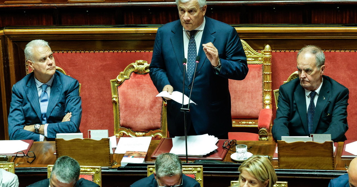 "Influencer prezzolato", veleno M5s contro Tajani: la replica di fuoco