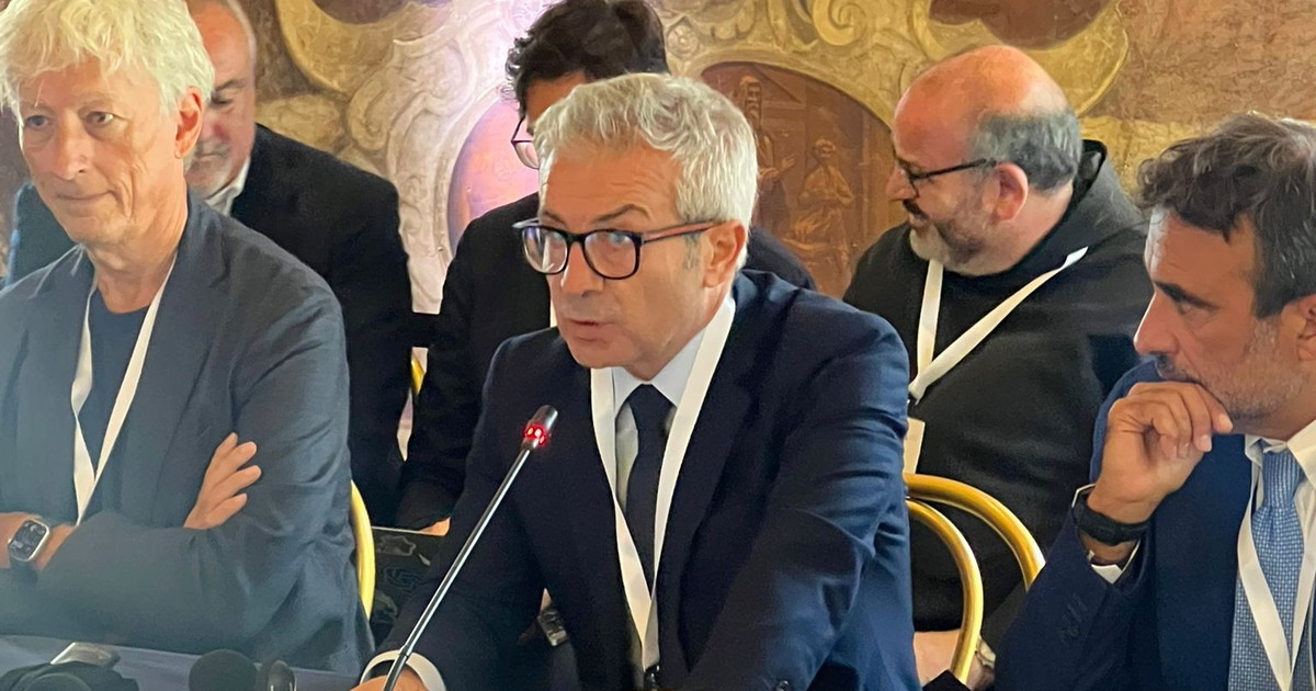 World Meeting on Human Fraternity. Enzo De Fusco: “Fondamentale che tutti siedano al tavolo della fraternità”