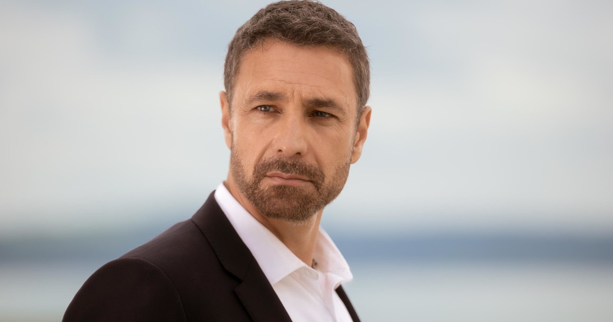 Raoul Bova a Verissimo, la denuncia sul caso chat: "Accanimento e violenza" Raoul Bova a Verissimo, la denuncia sul caso chat: "Accanimento e violenza"