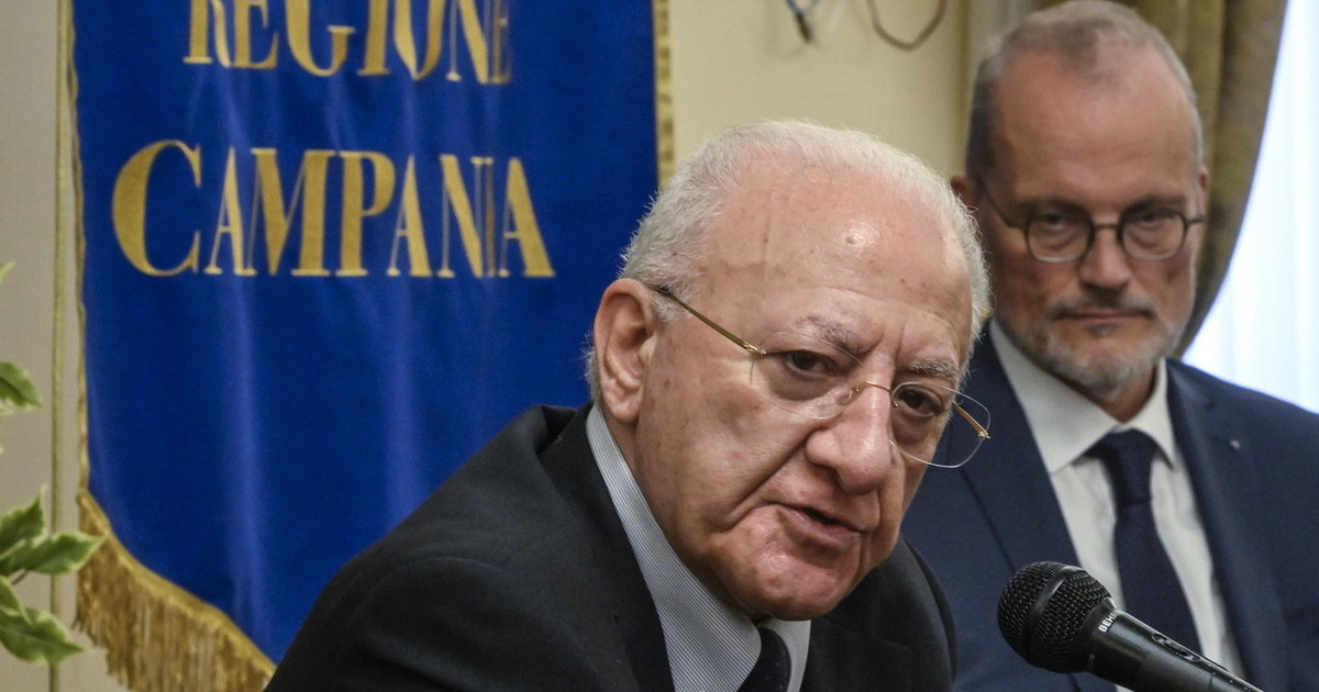 De Luca a Realpolitik: "In lista in Campania? La risposta fa tremare il Pd"