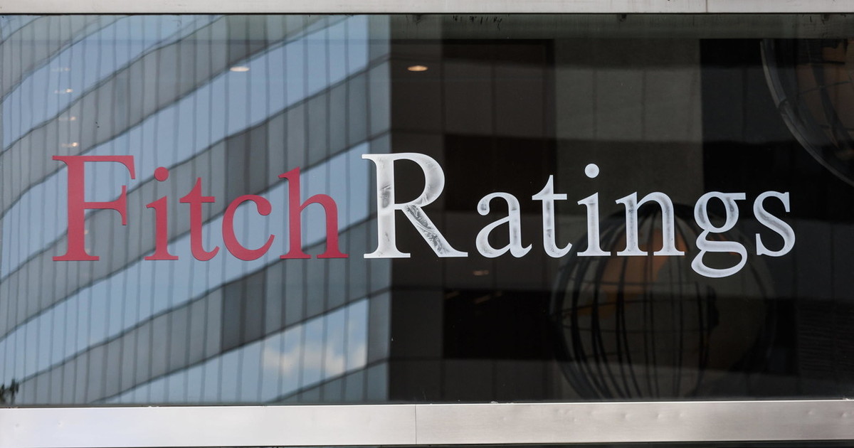 Fitch promuove l
