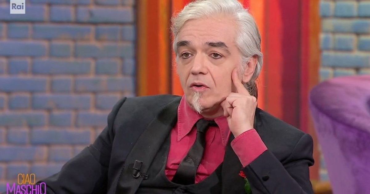 Ciao Maschio 7, Morgan asfalta Mengoni: "Se non lo avessi scoperto io non esisterebbe. Irriconoscente" Ciao Maschio 7, Morgan asfalta Mengoni: "Se non lo avessi scoperto io non esisterebbe. Irriconoscente"
