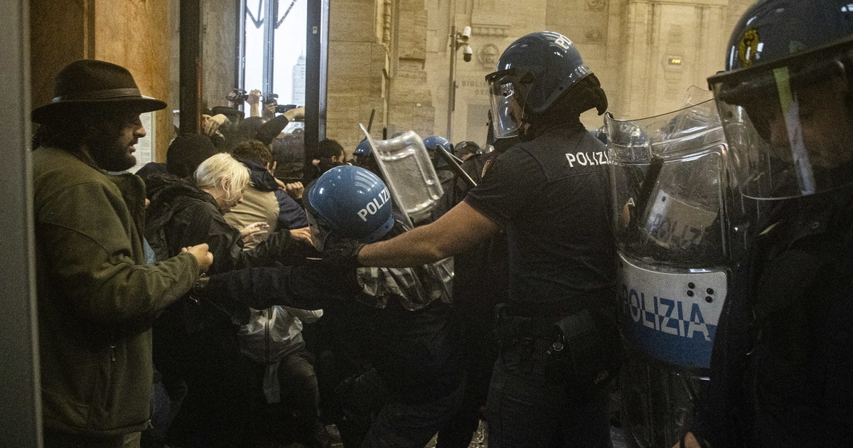 L'odio ProPal dilaga alla stazione di Milano: scontri con la polizia e situazione critica | GUARDA