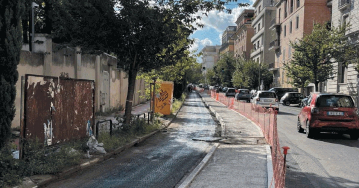 ciclabile di via panama i residenti protestano il comune ci ripensa pronta la retromarcia