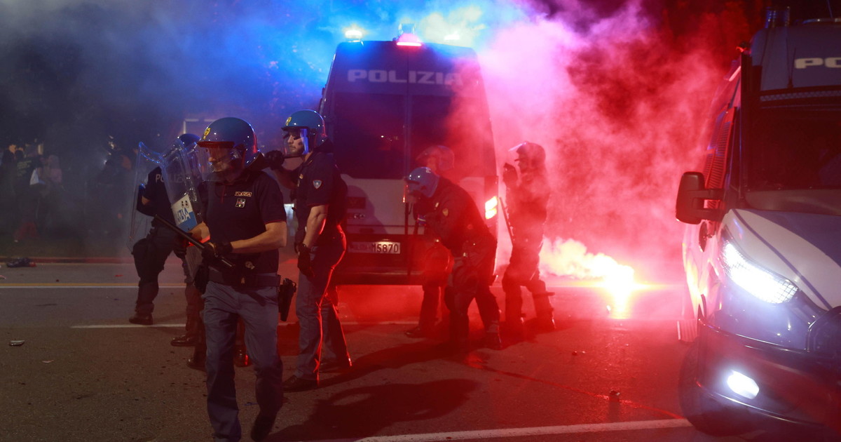Guerriglia ProPal, il questore di Brescia: violenza premeditata contro la polizia