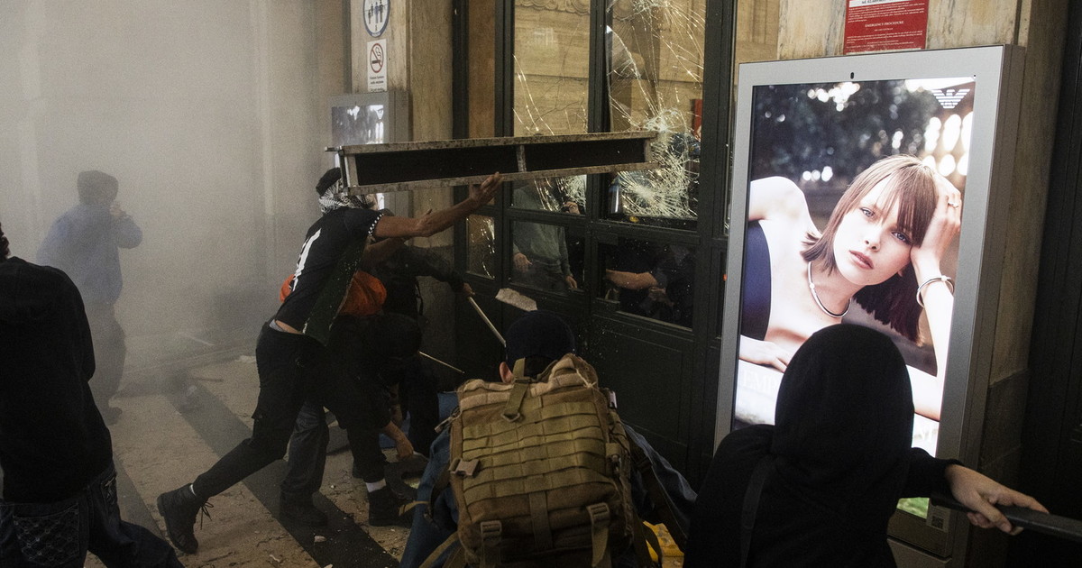 il bilancio di arresti e denunce dopo la devastazione in stazione ecco chi sono i propal