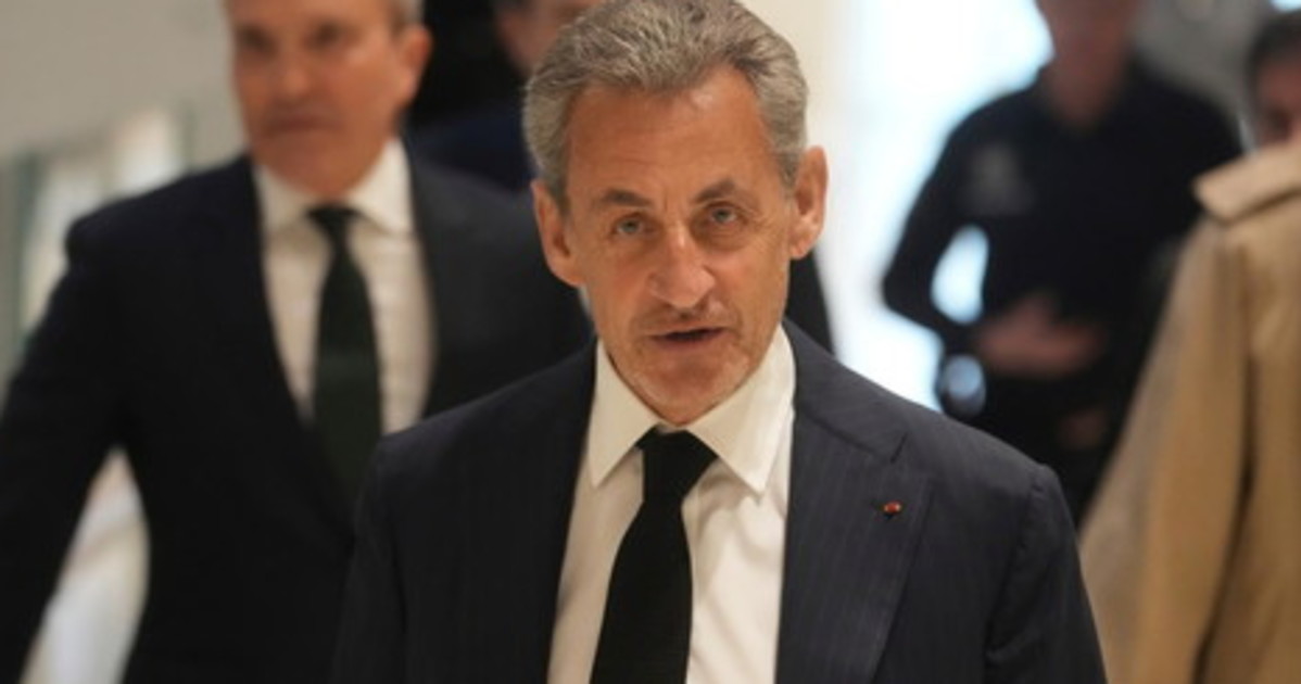 Fondi libici, Sarkozy colpevole di associazione a delinquere. Assolto dalla corruzione