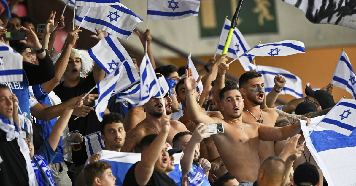 Israele nel mirino: il calcio europeo si piega ai ProPal. La decisione in arrivo Israele nel mirino: il calcio europeo si piega ai ProPal. La decisione in arrivo