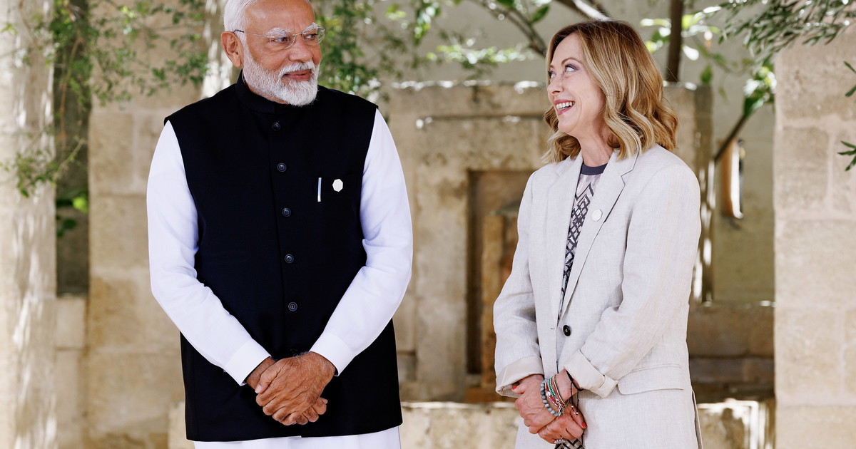 il premier indiano narendra modi omaggia meloni scrivendo la prefazione di io sono giorgia