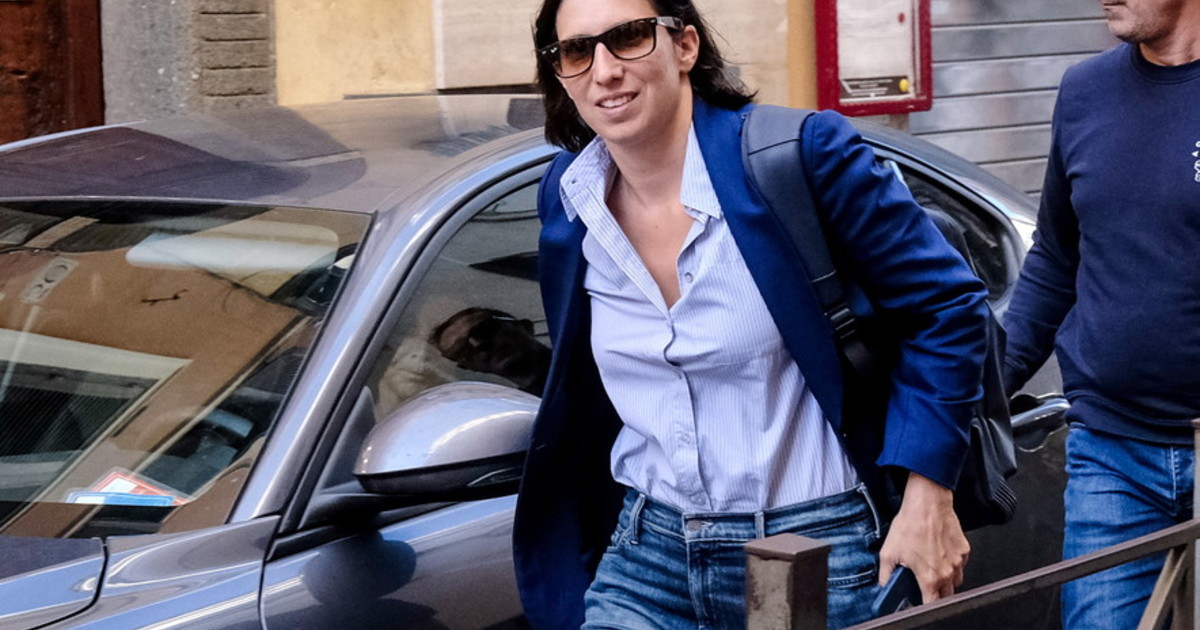 Perdere è cool: ecco la vera strategia di Schlein. La condanna alla marginalità del Pd
