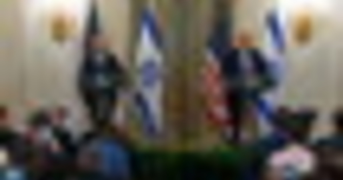 Il piano di Trump per pace a Gaza: ostaggi liberi e governo provvisorio