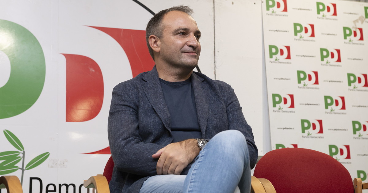 contrordine compagni a torino le case sfitte non si requisiscono pi249
