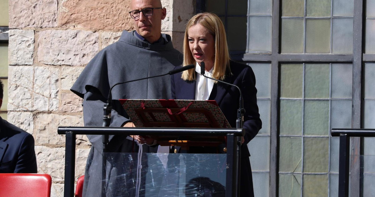 Meloni: "Pace non arriva invocandola, ma costruendola con impegno"