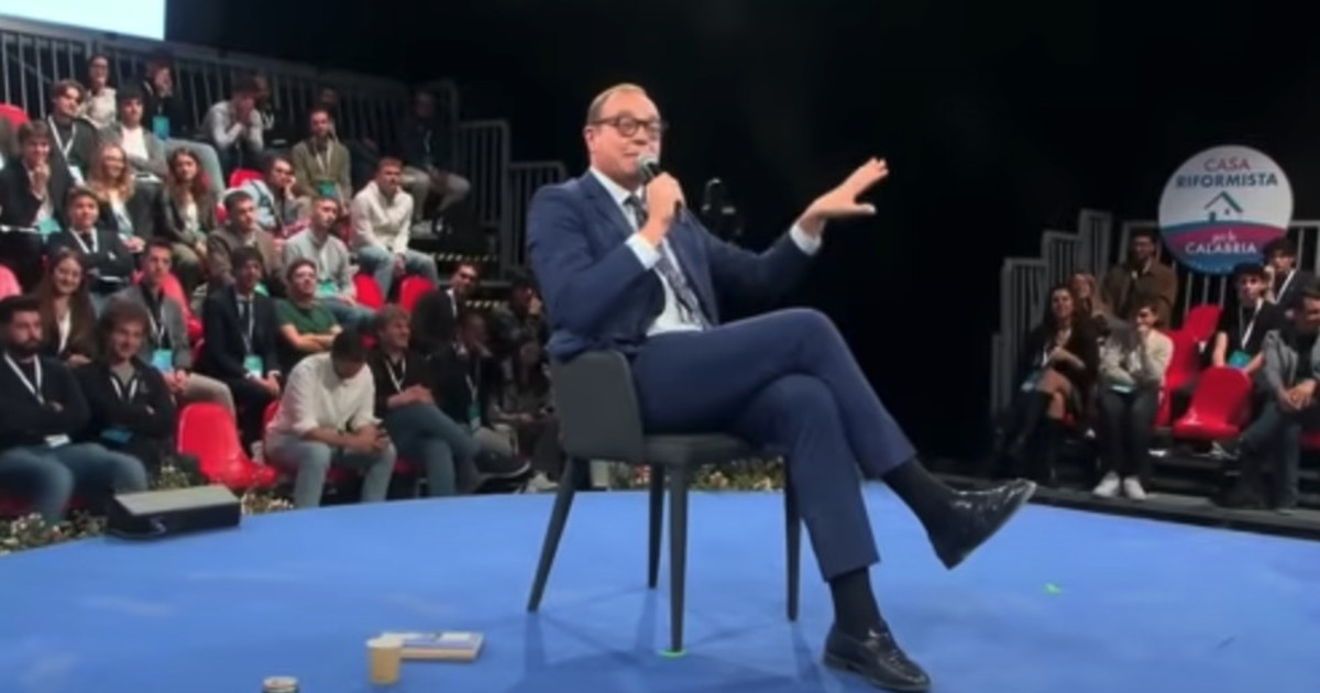renzi e le due salis cerno infiamma la platea della leopolda 13