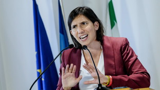 Schlein nel bunker del Nazareno a processo fra Marche e Propal. Ecco il piano dem per farla cadere