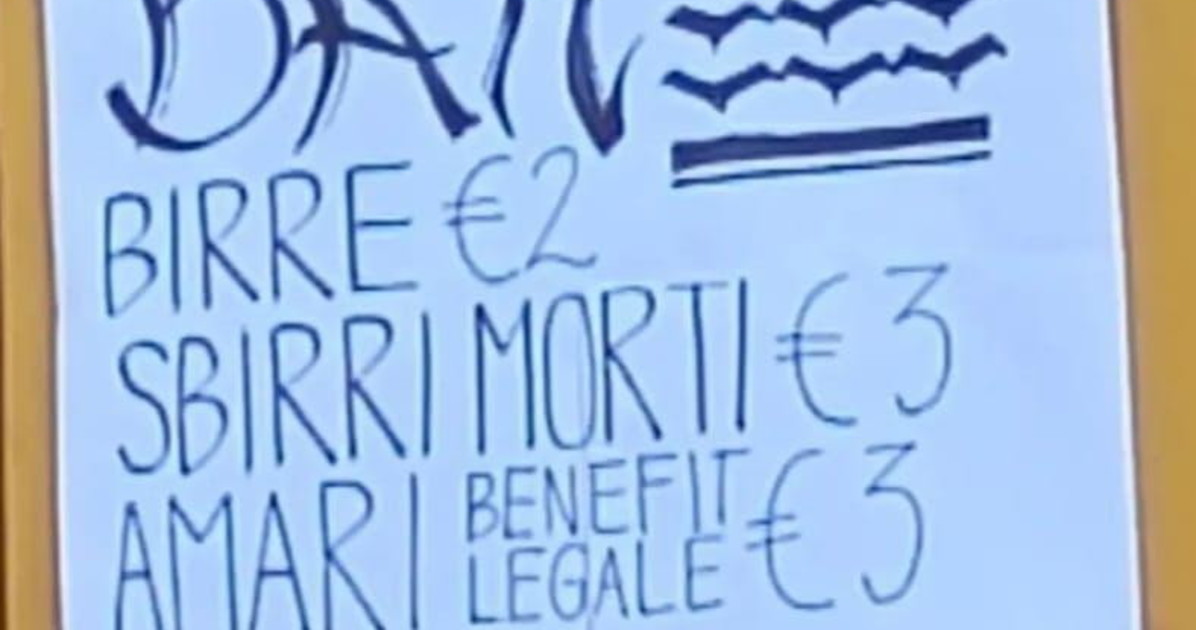 il cartello della vergogna alla statale di milano sbirri morti 3 euro