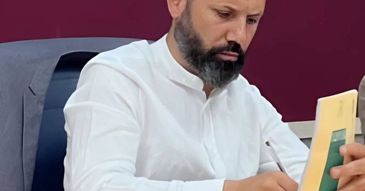 Il post choc di Davide Piccardo: cosa scrive sul 7 ottobre