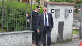 Cavalli, auto e ristoranti, il pm “amico” di Venditti indagato per corruzione