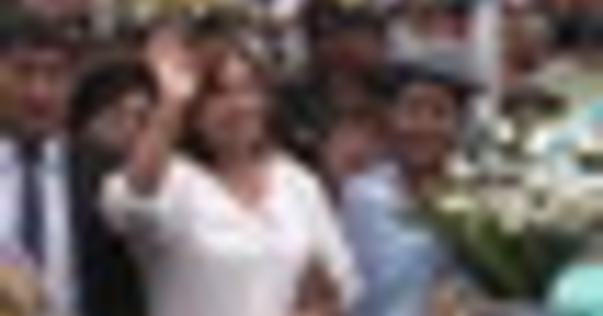 Perù, il Congresso approva la destituzione della presidente Boluarte