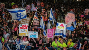 Giorno storico per Israele: liberati i primi 7 ostaggi di Hamas. Attesa per gli altri