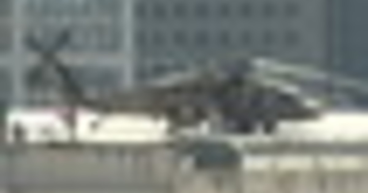 Tel Aviv, gli ostaggi liberi atterrano sul tetto dell'ospedale Ichilov