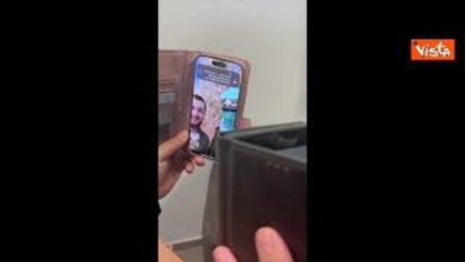 La telefonata tra un ostaggio israeliano e sua madre: 