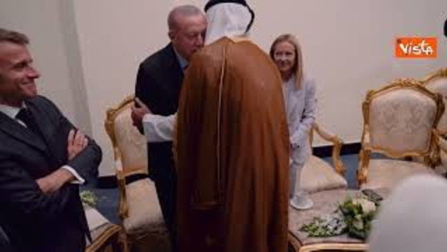 Meloni in Egitto per firma accordi pace Gaza, il vertice con i leader Meloni in Egitto per firma accordi pace Gaza, il vertice con i leader