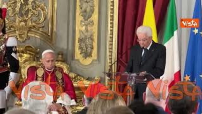Mattarella: Non dobbiamo arrenderci a società dominata da oligarchi Mattarella: Non dobbiamo arrenderci a società dominata da oligarchi