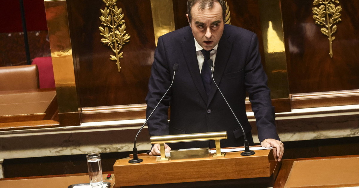 Lecornu sospende la riforma delle pensioni. Assist ai socialisti per tirare avanti Lecornu sospende la riforma delle pensioni. Assist ai socialisti per tirare avanti