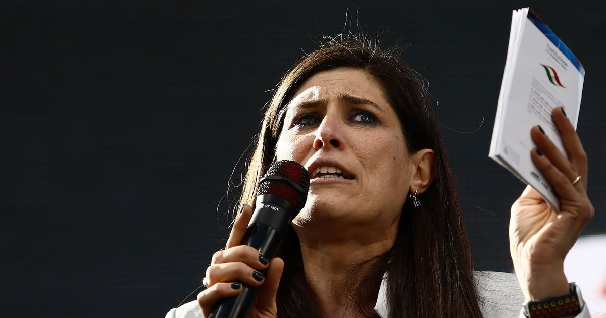 scossone nel m5s appendino vuole dimettersi basta con il pd ultimatum a conte