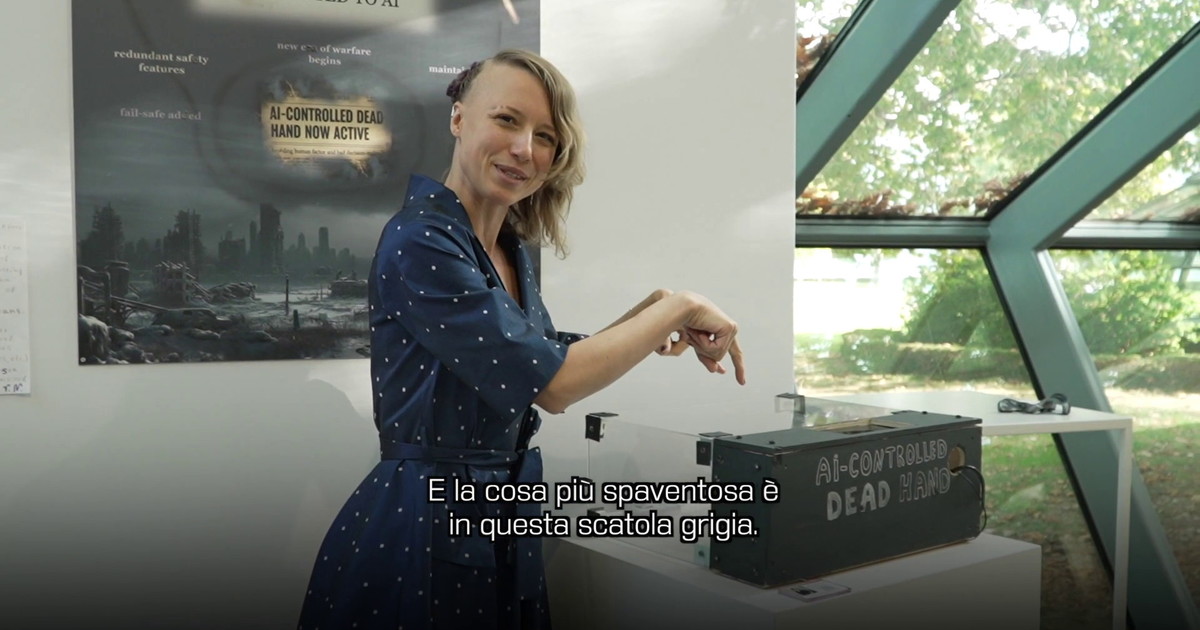 Deterrenza nucleare e IA, un'installazione artistica a ComoLake 2025