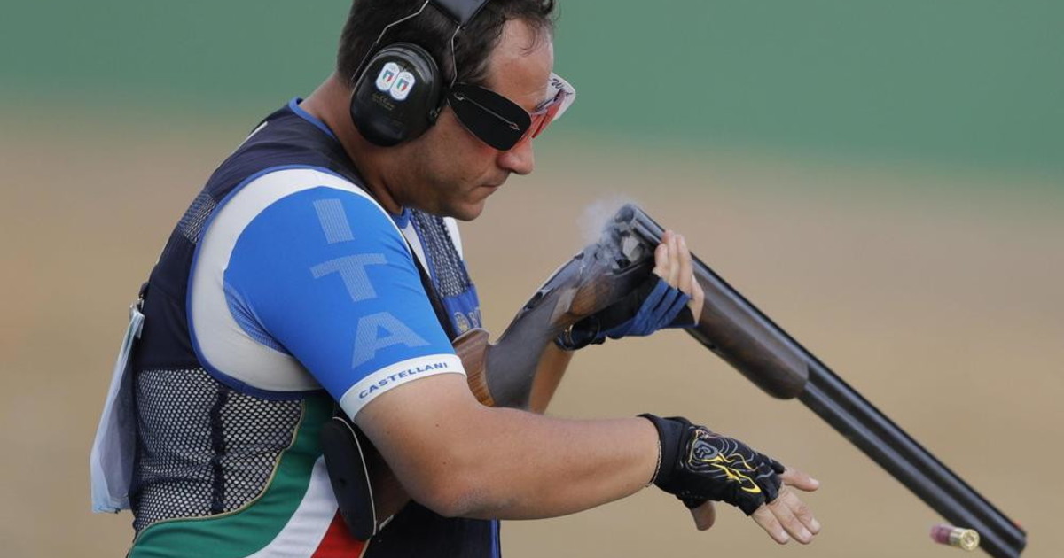 tiro a volo trap squadra mista italia vince medaglia d oro