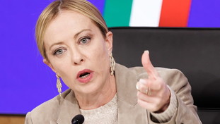 Meloni disintegra il Woke: “Vuole cancellare la nostra cultura, lo impediremo” | GUARDA