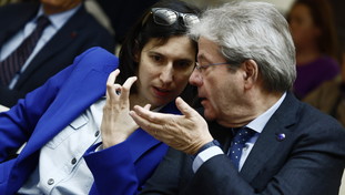 Difesa Ue e Ucraina, Gentiloni bacchetta Elly l'incendiaria: “Serve un Pd unito”